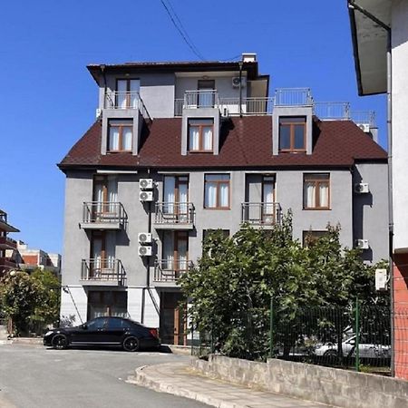 Guest House Petrovi Ravda Buitenkant foto