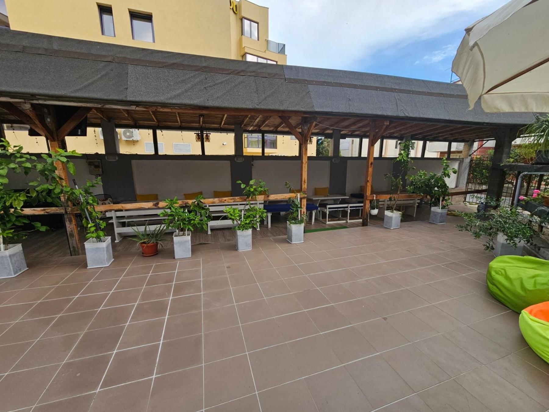 Guest House Petrovi Ravda Buitenkant foto