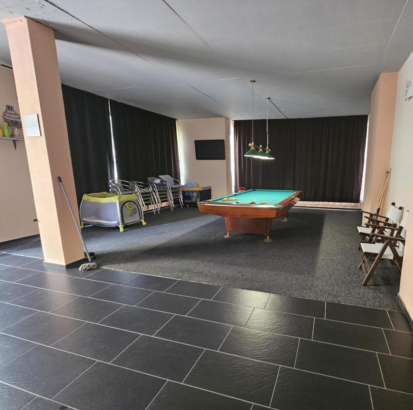 Guest House Petrovi Ravda Buitenkant foto