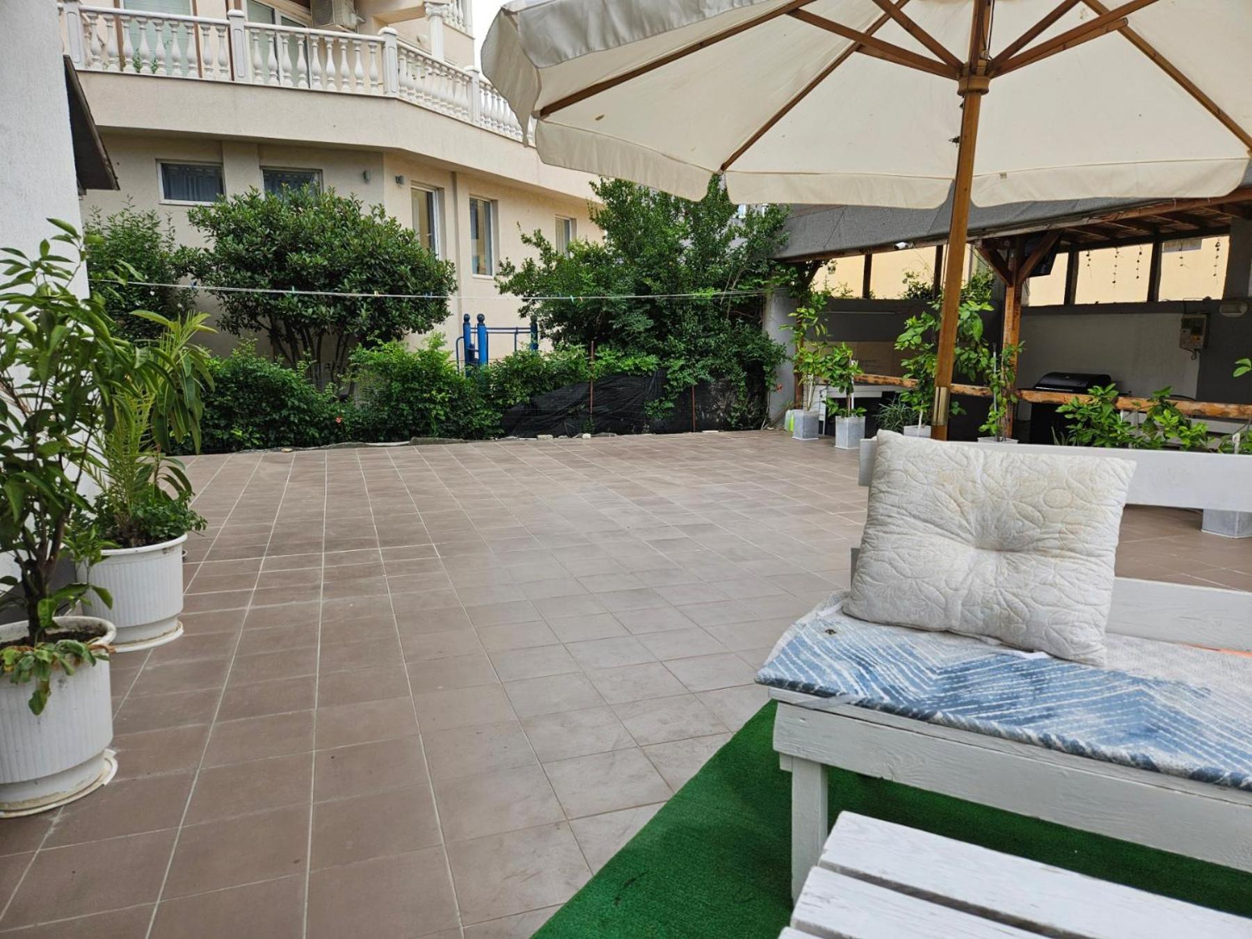 Guest House Petrovi Ravda Buitenkant foto